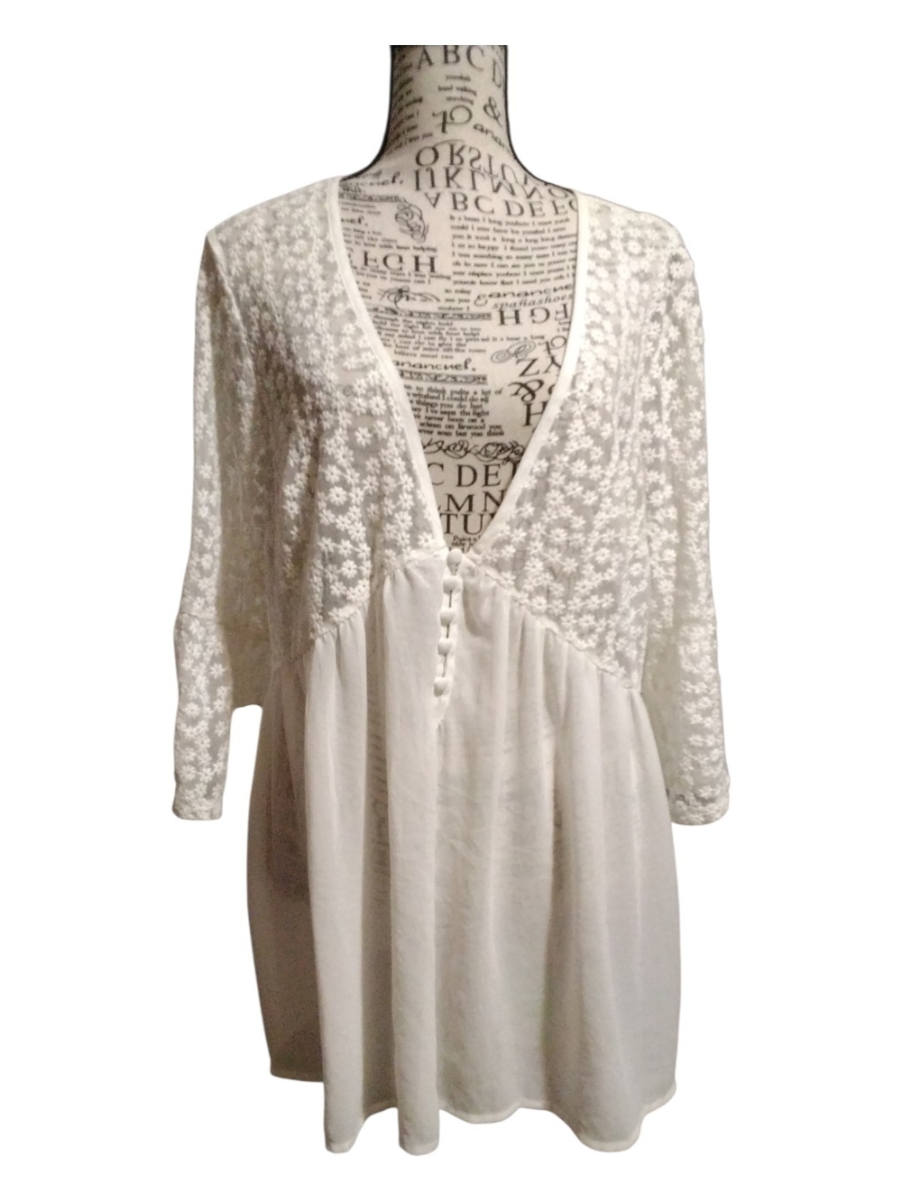 torrid White Crochet Lace Peasant Blouse Size 2